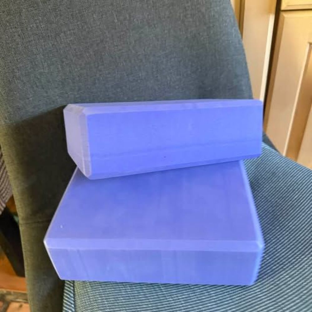 Set of 2 Purple Yoga Blocks lightweight foam